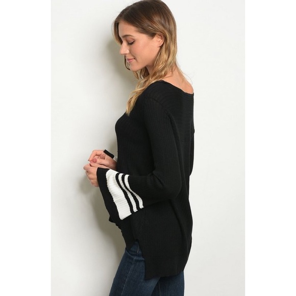 V-NECK SWEATER W/ BELL SLEEVES - Picture 3 of 3